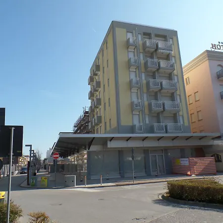 Apartamento Condominio Mauro Bibione