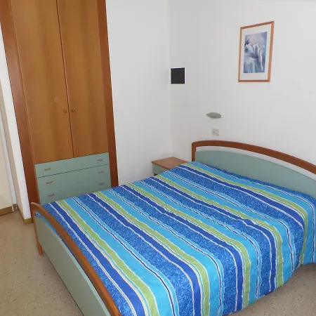 Condominio Mauro Apartamento *