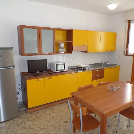 Condominio Mauro Apartment *